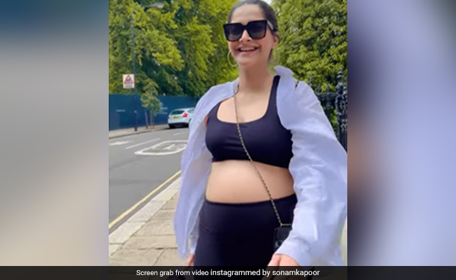 Mom-To-Be Sonam Kapoor Began Her Birthday Week Like This