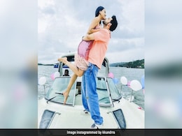 करण कुंद्रा ने प्राइवेट यॉट पर यूं मनाया Gf तेजस्वी प्रकाश का जन्मदिन, PHOTOS शेयर कर बोले- हैप्पी बर्थडे प्रिंसेस करण कुंद्रा ने प्राइवेट यॉट पर यूं मनाया Gf तेजस्वी प्रकाश का जन्मदिन, PHOTOS शेयर कर बोले- हैप्पी बर्थडे प्रिंसेस