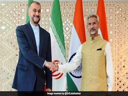 पैगंबर मोहम्मद विवाद के बीच दिल्ली में ईरान के विदेश मंत्री से मिले एस. जयशंकर पैगंबर मोहम्मद विवाद के बीच दिल्ली में ईरान के विदेश मंत्री से मिले एस. जयशंकर