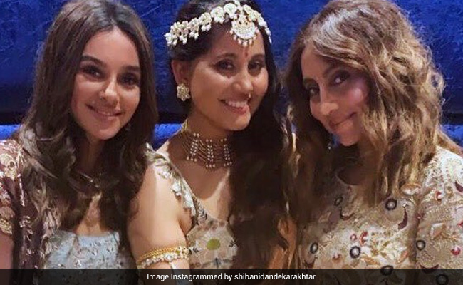 "I Am The Youngest:" Shibani's Reply To Fan's Question About The Dandekar Sisters