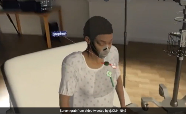 Watch: In World's First, UK Medical Students Use VR Headsets To Train On Holographic Patients