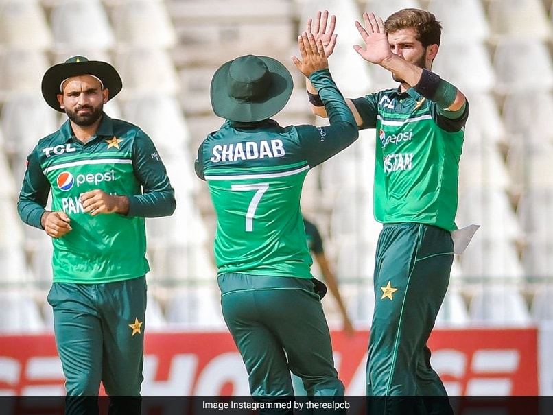 Watch: Pakistans Star Pacer Takes Reflex Return Catch vs West Indies Watch: Pakistans Star Pacer Takes Reflex Return Catch vs West Indies