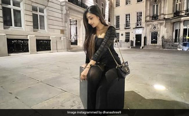 लंदन की हसीन रात में सड़क पर यूं पोज देती नजर आईं धनाश्री वर्मा, युजवेंद्र चहल के फैन्स बोले- भाभीजी प्रणाम