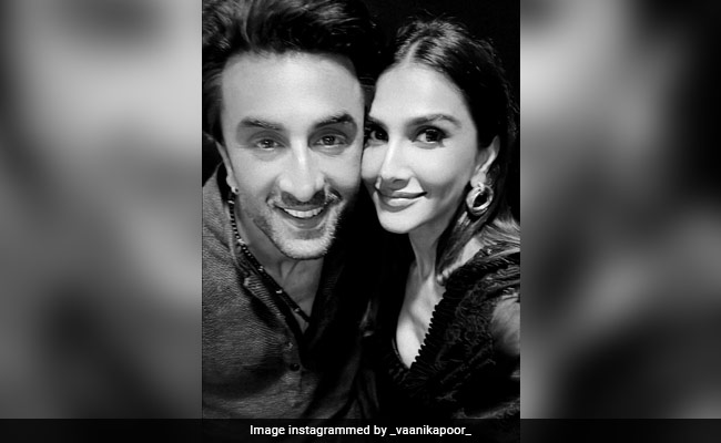 Vaani Kapoor Shares A Selfie With The "One And Only Shamshera" Ranbir Kapoor. See Pic