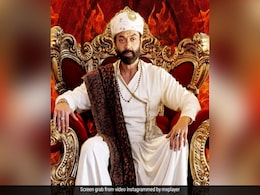 पम्मी बनी दुल्हन तो बाबा निराला बने भगवान, वीडियो में देखें 'आश्रम' के चौथे सीजन में आएगा कैसा तूफान पम्मी बनी दुल्हन तो बाबा निराला बने भगवान, वीडियो में देखें 'आश्रम' के चौथे सीजन में आएगा कैसा तूफान