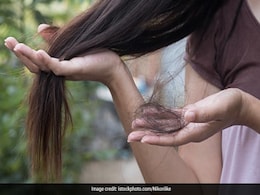 रोजाना झड़ रहे बालों ने छीन लिया है चैन तो ये देसी उपाय आएंगे काम, Hair Fall को कह दीजिए अलविदा रोजाना झड़ रहे बालों ने छीन लिया है चैन तो ये देसी उपाय आएंगे काम, Hair Fall को कह दीजिए अलविदा