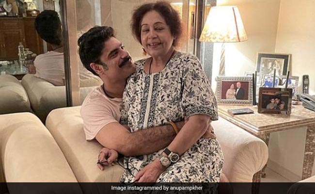 "May Sikandar Get Married Soon": What Anupam Kher Wants On Wife Kirron Kher's Birthday