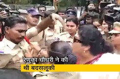 कांग्रेस नेता ने पुलिसकर्मी का पकड़ा कॉलर, हुई FIR कांग्रेस नेता ने पुलिसकर्मी का पकड़ा कॉलर, हुई FIR