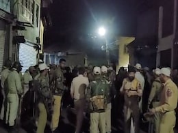 पैगंबर टिप्पणी विवाद : भद्रवाह में नौ लोग हिरासत में; किश्तवाड़ में पांच घंटे के लिए कर्फ्यू में ढील पैगंबर टिप्पणी विवाद : भद्रवाह में नौ लोग हिरासत में; किश्तवाड़ में पांच घंटे के लिए कर्फ्यू में ढील