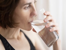 Cholesterol कम करने में क्या मदद कर सकता है गर्म पानी, जानिए किन दिक्कतों में असरदार है Warm Water पीना Cholesterol कम करने में क्या मदद कर सकता है गर्म पानी, जानिए किन दिक्कतों में असरदार है Warm Water पीना
