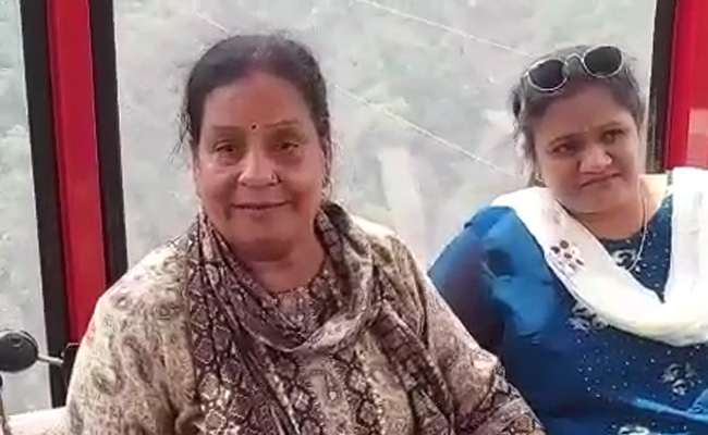 Elderly Tourists Stuck Mid-Air In Himachal Release SOS Video