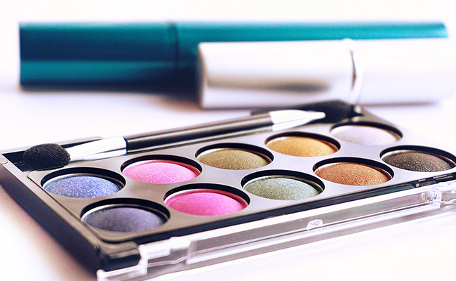 Steal Deals On Beauty: Do Not Miss Out On These Amazing Deals On Eye Makeup