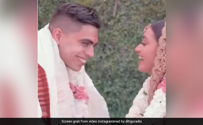 Groom Touches Bride's Feet During Wedding Ceremony, Internet Calls It "Adorable"