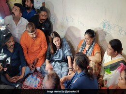 Shiv Sena MP Meets Family Of Kashmiri Pandit Killed In Recent Attacks Shiv Sena MP Meets Family Of Kashmiri Pandit Killed In Recent Attacks