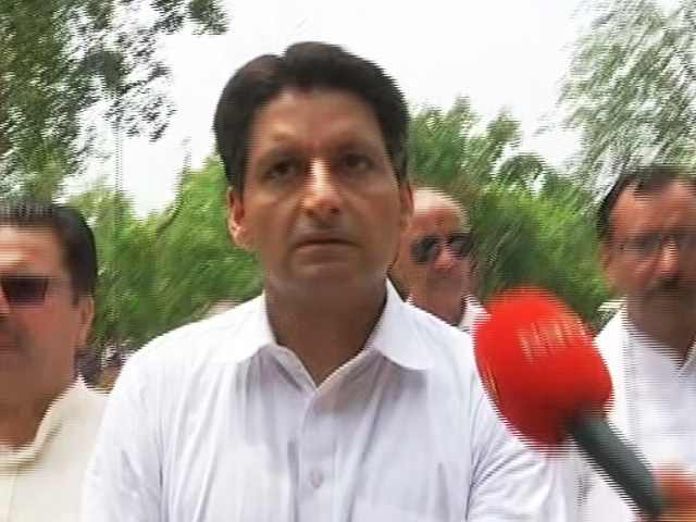 Congress Says Delhi Cops Stopping Party Workers From Reaching 'Satyagraha'