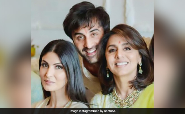"From Reel To Real World": Neetu Kapoor Shares A Priceless Pic With Her "Loves" Ranbir And Riddhima