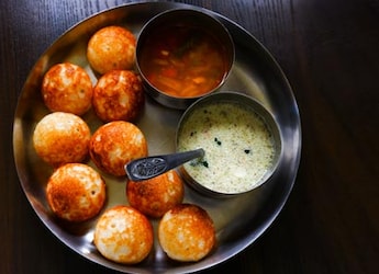 How To Make Oats Appe: A Nutritious South Indian Breakfast Perfect For Any Day How To Make Oats Appe: A Nutritious South Indian Breakfast Perfect For Any Day
