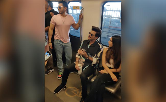Kiara Advani, Varun Dhawan And Anil Kapoor Pictured In Mumbai Metro