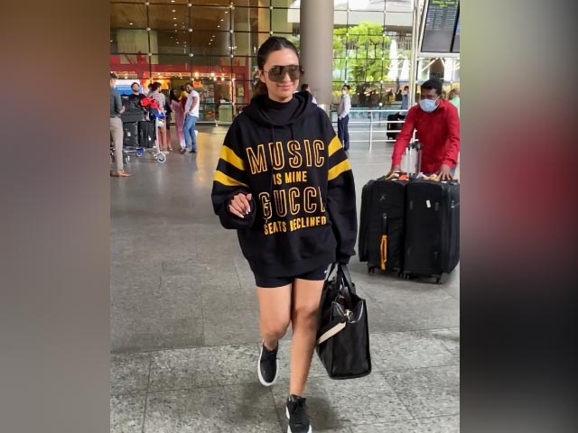 Parineeti Chopra's Airport OOTD Is Black