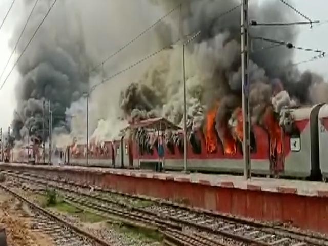 'Agnipath' Protests Intensify, Trains Set On Fire In Bihar, UP