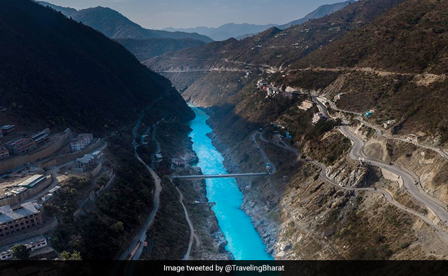 Viral Photo Shows "Flawless" Alaknanda River In Uttarakhand, Internet Says "Heaven On Earth"