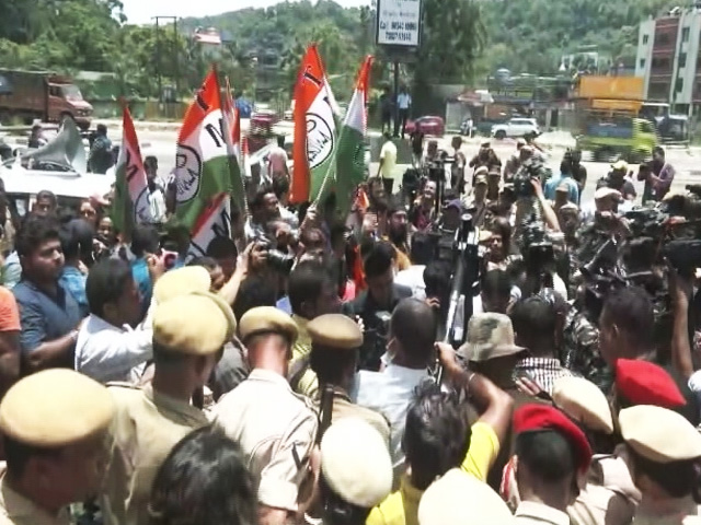 आसनसोल में लगे बीजेपी विधायक और TMC सांसद के लापता होने के लगे पोस्टर