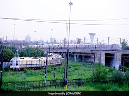 Delhi Metro Posts "Parting Ways From Weekend" Tweet As Busy Week Begins Delhi Metro Posts "Parting Ways From Weekend" Tweet As Busy Week Begins