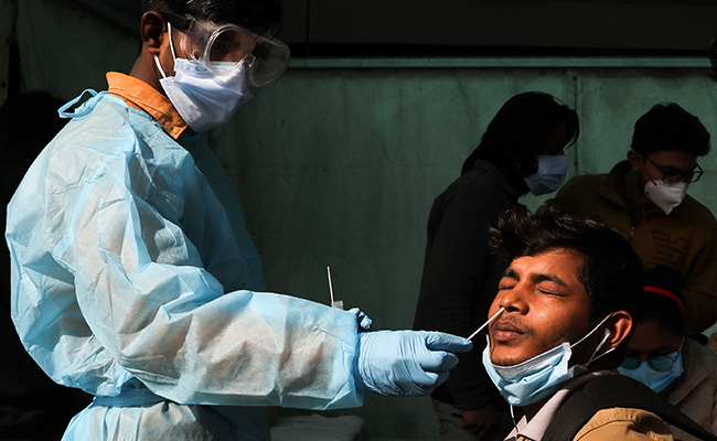 8 Covid Deaths, 1,964 New Cases In Delhi Today, Positivity Rate Below 10%