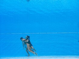 US Swimmer Rescued By Coach After Fainting In Pool In World Championships