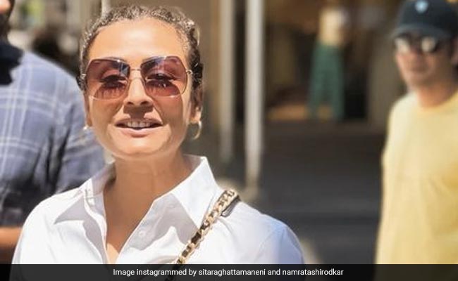 Mahesh Babu And Namrata Shirodkar's Daughter Sitara "Love It" When She Captures Her Parents In One Frame