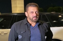 IIFA 2022: Salman Khan Flies To Abu Dhabi IIFA 2022: Salman Khan Flies To Abu Dhabi