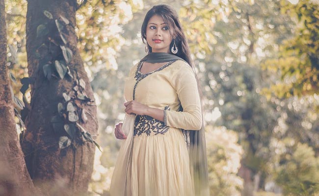 Amazon Wardrobe Refresh Sale: Stock Up These Kurtis At Upto 80% Off For Your Monsoon Closet