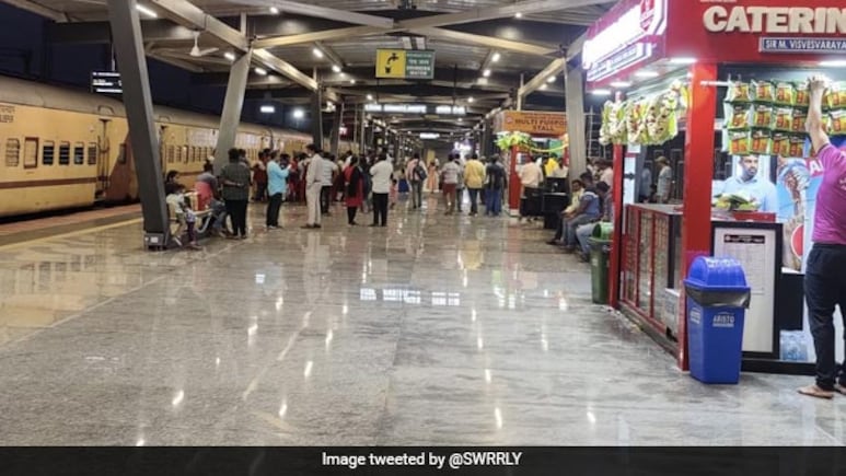 रेलवे स्टेशन पर कैसे मिलती है दुकान, जानें कितनी होती है कमाई