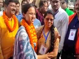 झारखंड: मांडर उपचुनाव में कांग्रेस उम्मीदवार की जीत, भाजपा प्रत्याशी को 23517 मतों से हराया झारखंड: मांडर उपचुनाव में कांग्रेस उम्मीदवार की जीत, भाजपा प्रत्याशी को 23517 मतों से हराया