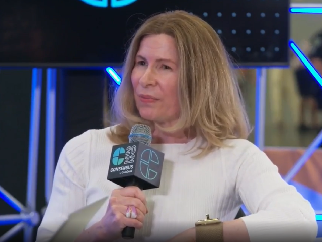 How Decentralized Autonomous Organisations Can Help Produce Unbiased News