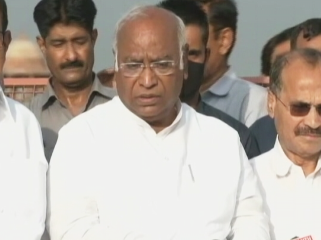 Congress Leaders Meet President, Seek Withdrawal of 'Agnipath' Scheme
