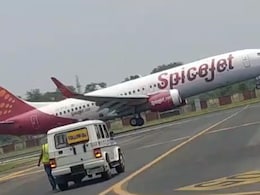दिल्ली से जबलपुर जा रहे SpiceJet के विमान की इमरजेंसी लैंडिंग, पटना के बाद दिन की दूसरी घटना दिल्ली से जबलपुर जा रहे SpiceJet के विमान की इमरजेंसी लैंडिंग, पटना के बाद दिन की दूसरी घटना