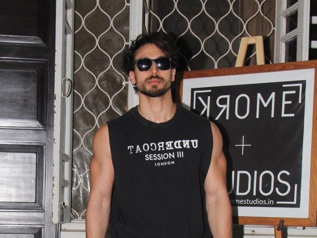 Tiger Shroff Keeps It Casual Yet Classy