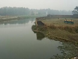 उत्तर प्रदेश : नाले में कैसे तब्दील हो गई सुआंव नदी? NGT ने जांच के दिए आदेश, 4 हफ्ते के भीतर कार्रवाई का निर्देश उत्तर प्रदेश : नाले में कैसे तब्दील हो गई सुआंव नदी? NGT ने जांच के दिए आदेश, 4 हफ्ते के भीतर कार्रवाई का निर्देश