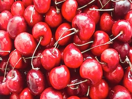Cherry सिर्फ स्वाद में ही नहीं बल्कि सेहत के लिए भी है बेहद अच्छी, इन 5 फायदों को जानें और मजे से खाएं चेरी Cherry सिर्फ स्वाद में ही नहीं बल्कि सेहत के लिए भी है बेहद अच्छी, इन 5 फायदों को जानें और मजे से खाएं चेरी