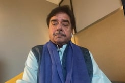 "Security Guards In BJP Office?": Shatrughan Sinha On Post-Agnipath Jobs "Security Guards In BJP Office?": Shatrughan Sinha On Post-Agnipath Jobs