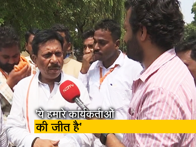 रामपुर सीट से जीत के बाद बीजेपी प्रत्याशी घनश्याम लोधी ने कहा, 'मुझे हिंदू-मुसलमान दोनों ने दिया वोट'