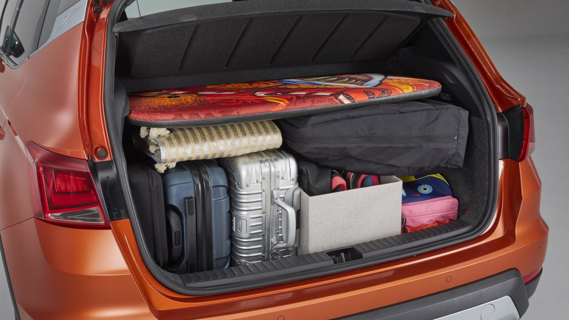 5 Eco-Friendly Habits You Can Adopt While Driving