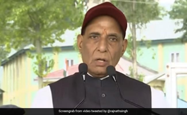Defence Minister Pays Tributes To Soldiers Killed In Galwan Valley