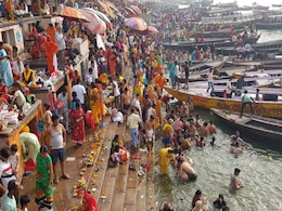 Ganga Dussehra: आज गंगा दशहरा पर जानिए मान्यतानुसार किन नियमों का स्नान के दौरान किया जाता है पालन  Ganga Dussehra: आज गंगा दशहरा पर जानिए मान्यतानुसार किन नियमों का स्नान के दौरान किया जाता है पालन