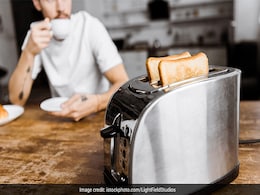 सुबह के नाश्ते को आसान बनाने वाले टोस्टर की सफाई है जरूरी वरना सेहत पर पड़ेगा बुरा असर, यहां से लीजिए आसान क्लीनिंग टिप्स  सुबह के नाश्ते को आसान बनाने वाले टोस्टर की सफाई है जरूरी वरना सेहत पर पड़ेगा बुरा असर, यहां से लीजिए आसान क्लीनिंग टिप्स