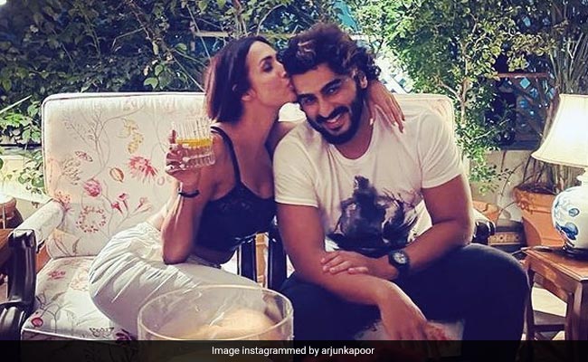 Malaika Arora "Reminds" Boyfriend Arjun Kapoor About His Birthday With An Advance Gift