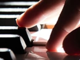 World Music Day 2024: दिल को रखना चाहते हैं सेहतमंद तो रोज सुने अपनी पसंदीदा म्यूजिक, जानिए संगीत के और भी फायदे