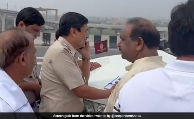 Haryana Congress MLAs On Way To Join 'Satyagraha' Stopped At Delhi Border