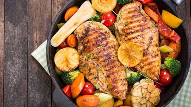 Grilled chicken with veggies is abundant in all the nutrient you require post-workout for recovery